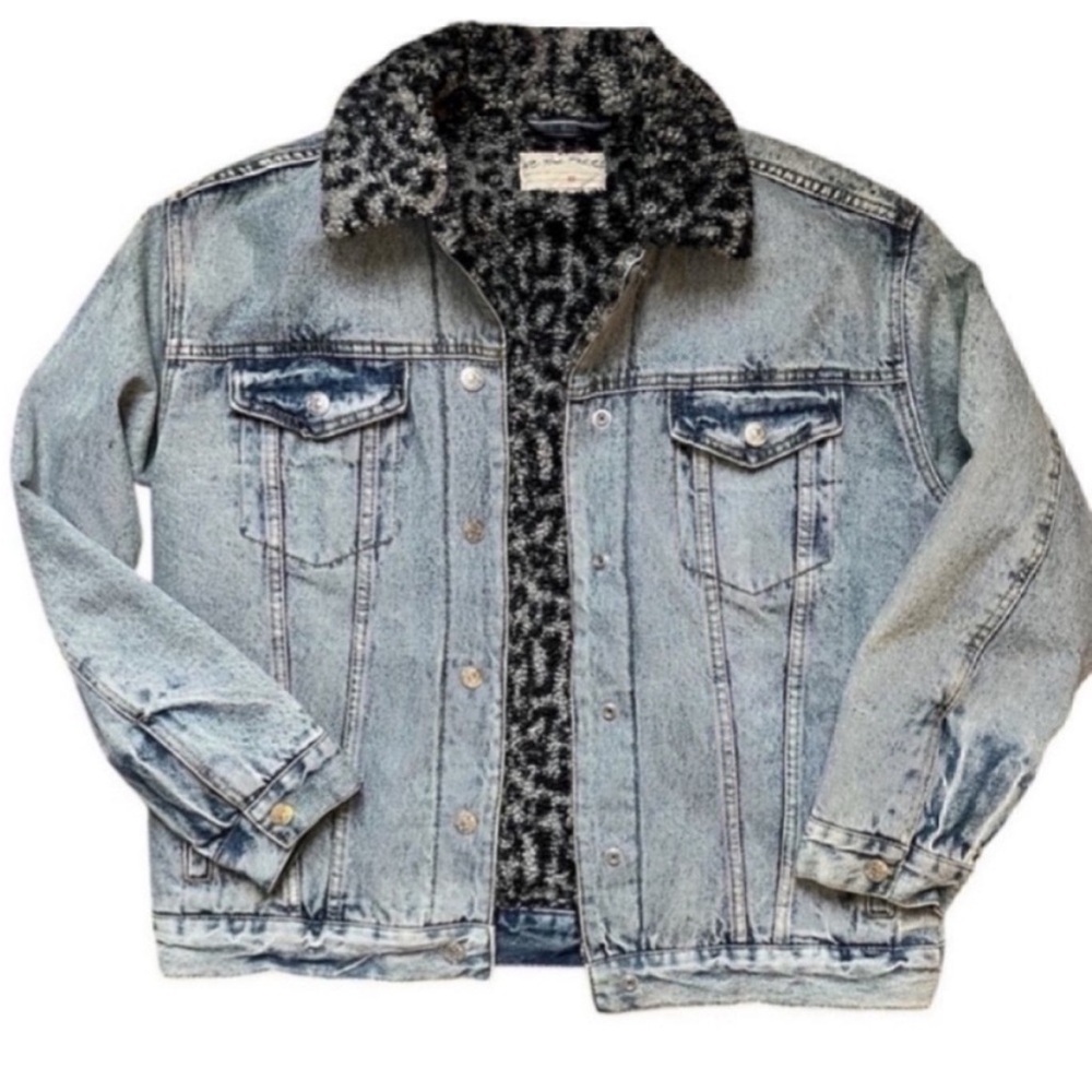 *FINAL PRICE* We The Free Sherpa Lined Leopard Print Denim Jacket